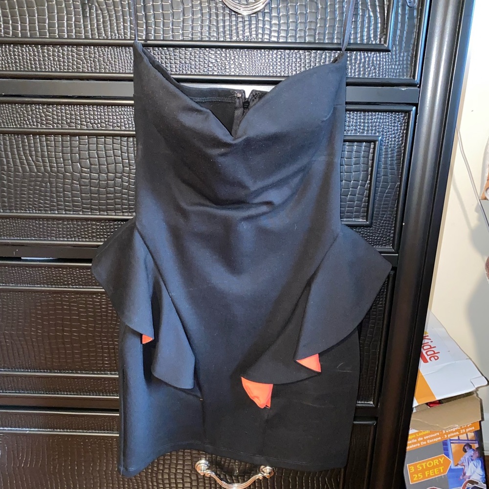 Arden b bnwot black size small peplum dress with Coral accents